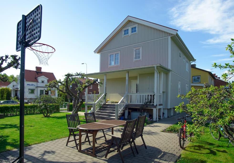 Downtown In Ten - Free Parking Apartment Gothenburg Luaran gambar