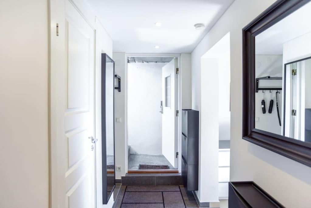 Downtown In Ten - Free Parking Apartment Gothenburg Luaran gambar